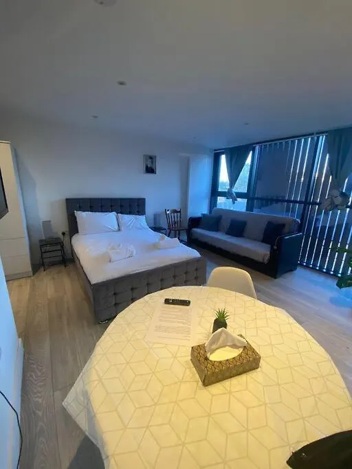 9B - The Bricklane Artistic Studio Apartment London 0*,  United Kingdom